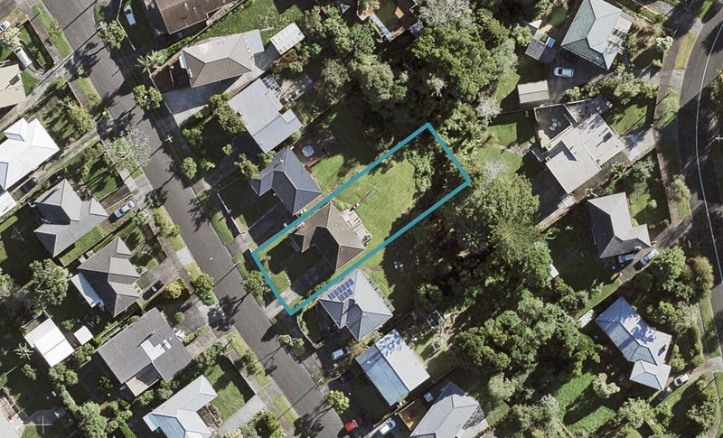 32 Rosamund Avenue, New Windsor, Auckland - Carousel 1