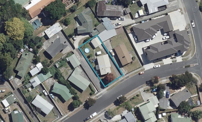 6 Rosalind Street, Deanwell, Hamilton - Carousel 1