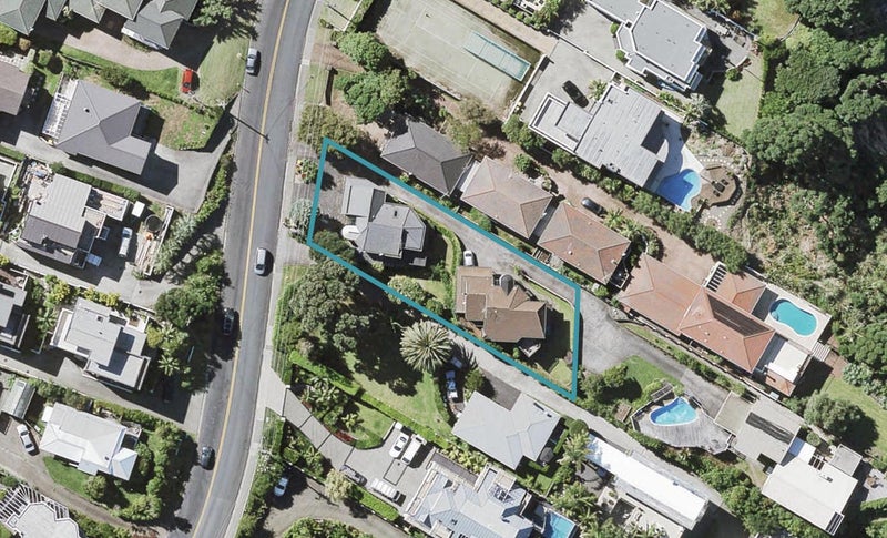 2/19 Beach Road, Castor Bay, Auckland - Carousel 1