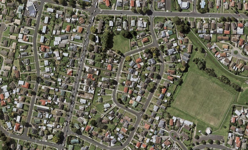 10 Clutha Crescent, Clover Park, Auckland - Carousel 1