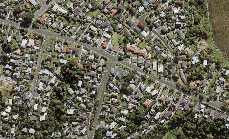 2/39 Exmouth Road, Northcote, Auckland - Carousel 1