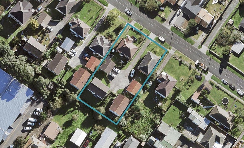 2/8 Farrelly Avenue, Owairaka, Auckland - Carousel 1