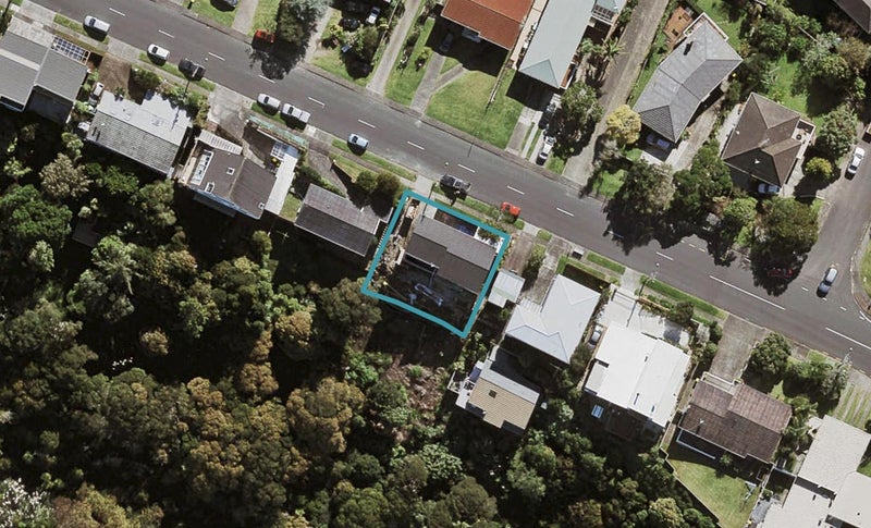 99 Exmouth Road, Northcote, Auckland - Carousel 1
