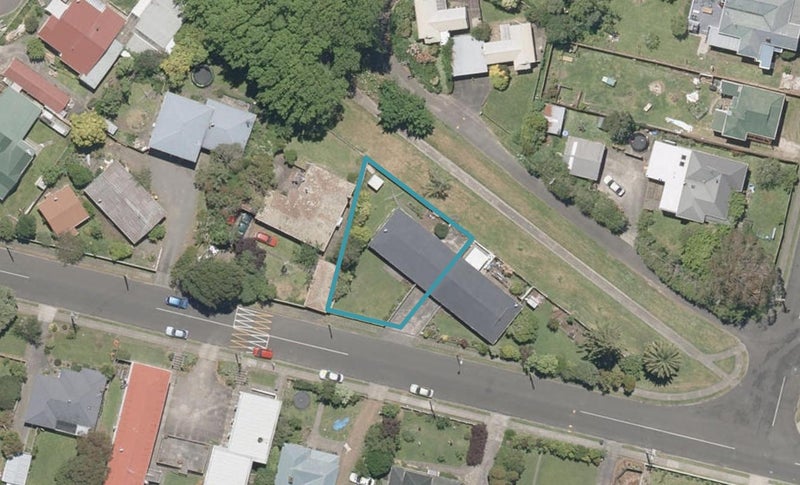 7 Durie Street, Durie Hill, Whanganui - Carousel 1