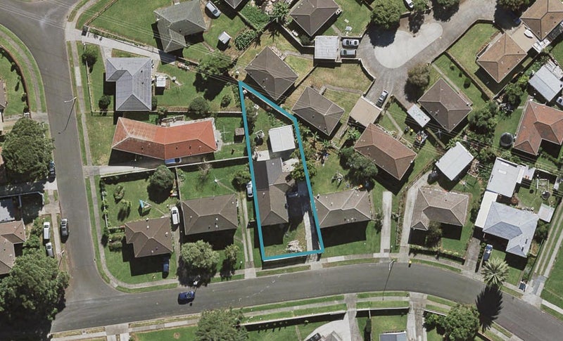 43 Ferguson Street, Mangere East, Auckland - Carousel 1