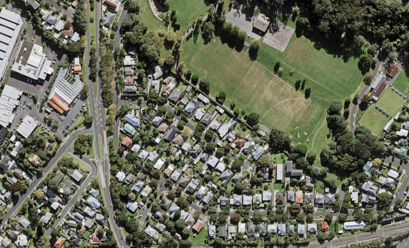 14 Brewster Avenue, Morningside, Auckland - Carousel 1