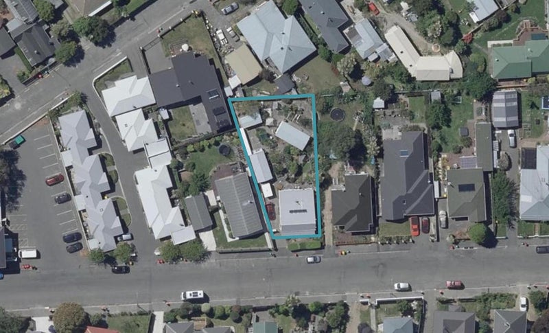15 Marsden Street, Heathcote Valley, Christchurch - Carousel 1