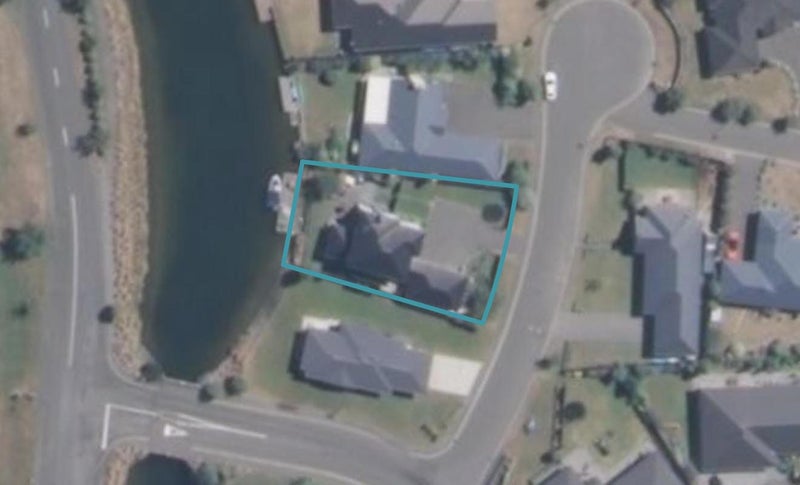 2 Halston Close, Huntingdon, Ashburton - Carousel 1