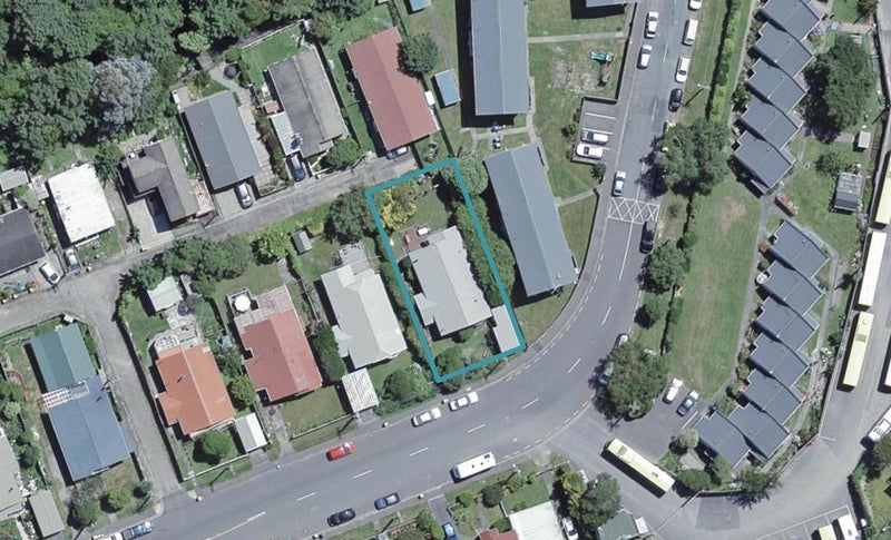 2 Ranelagh Street, Karori, Wellington - Carousel 1