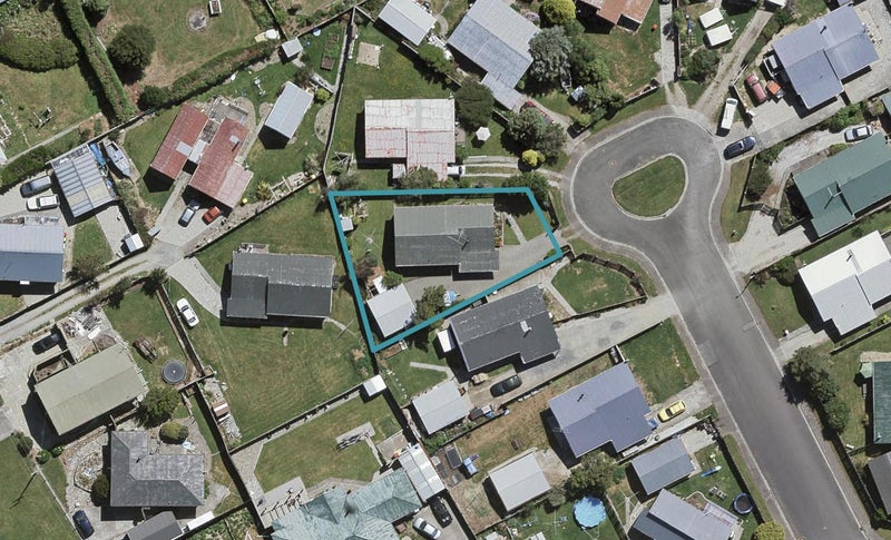 24 Avon Place, Clifton, Invercargill - Carousel 1