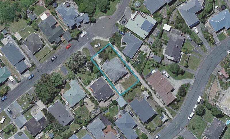 32 Raumati Terrace, Khandallah, Wellington - Carousel 1