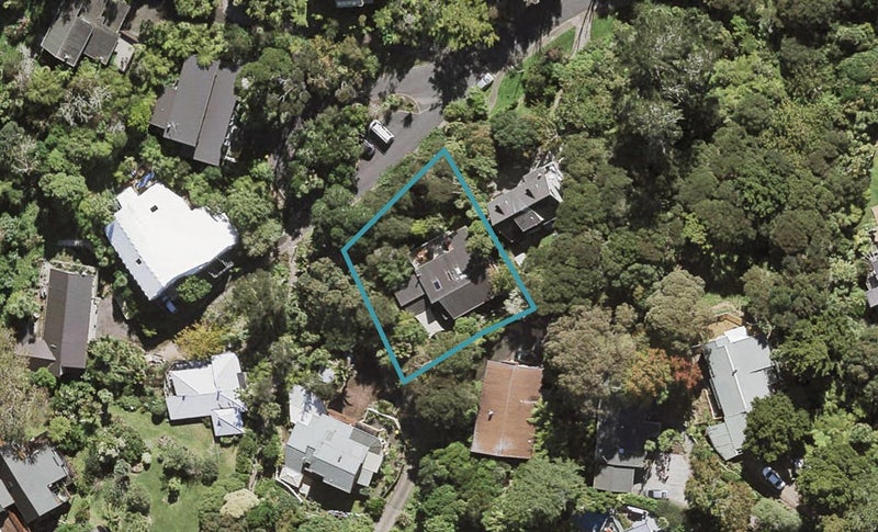 18 Trelawny Place, Hillcrest, Auckland - Carousel 1