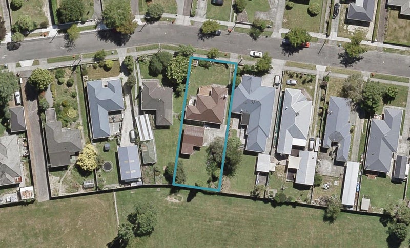 27 Oxford Crescent, Ebdentown, Upper Hutt - Carousel 1
