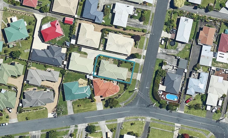 31 Short Street, Otumoetai, Tauranga - Carousel 1