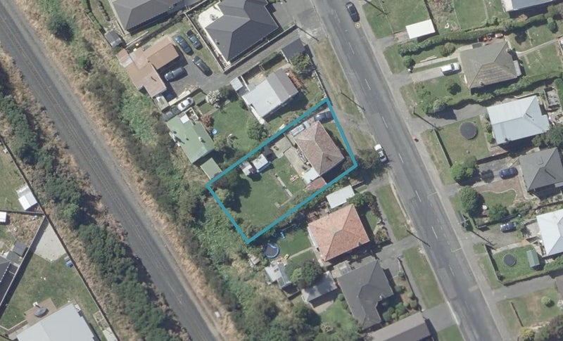 6 North Taieri Road, Abbotsford, Dunedin - Carousel 1
