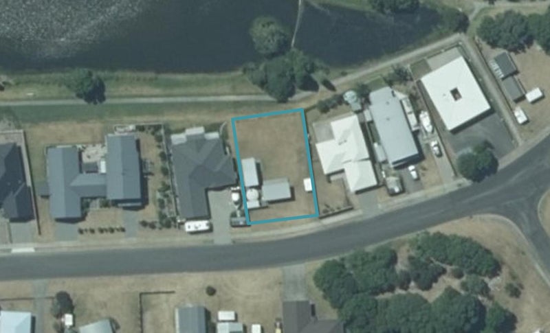 12 Motukorure Parade, Cooks Beach - Carousel 1
