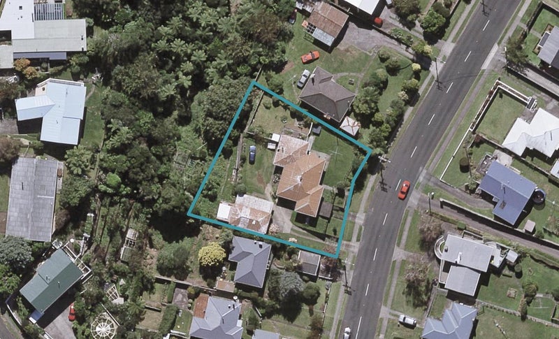 26 Awanui Street, Merrilands, New Plymouth - Carousel 1
