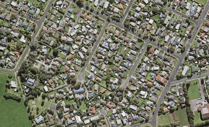 16 Lindis Place, Mangere Bridge, Auckland - Carousel 1