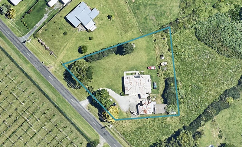 39 Lochhead Road, Te Puna, Tauranga - Carousel 1
