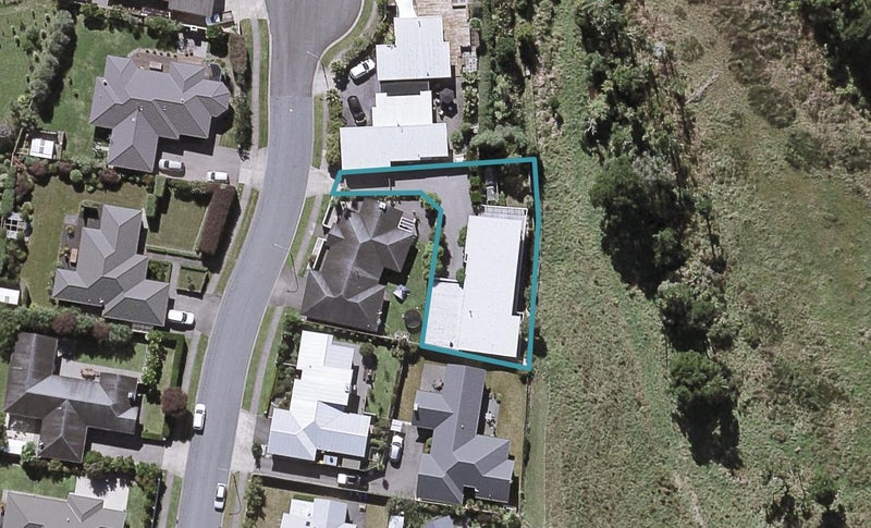 18A Montrose Place, Highlands Park, New Plymouth - Carousel 1