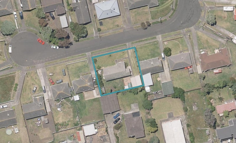 17 Armstrong Place, Gonville, Whanganui - Carousel 1
