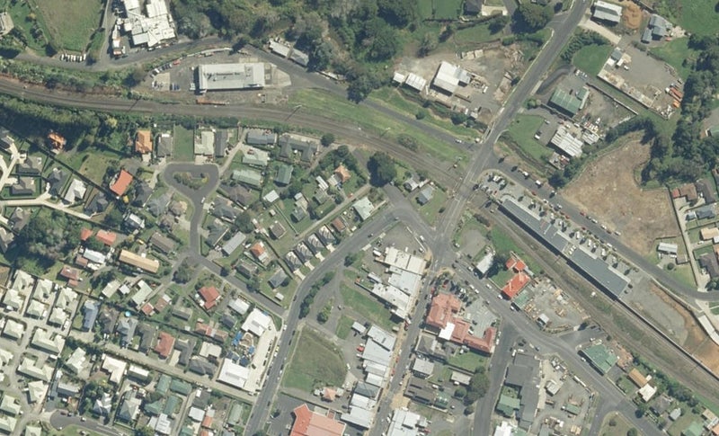 15 Liverpool Street, Tuakau, Tuakau - Carousel 1