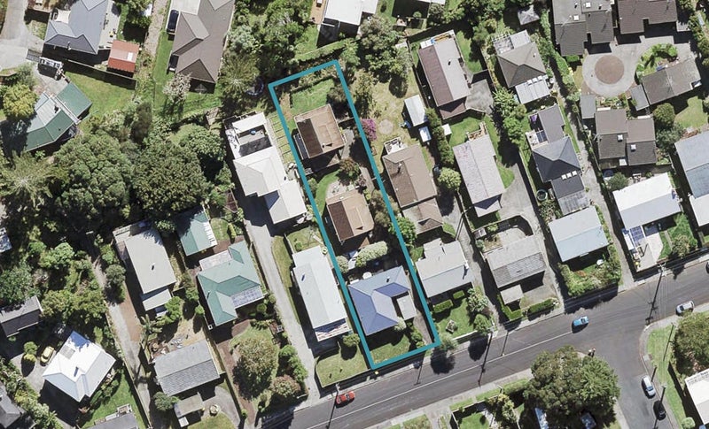 2/33 Sunnyhaven Avenue, Beach Haven, Auckland - Carousel 1