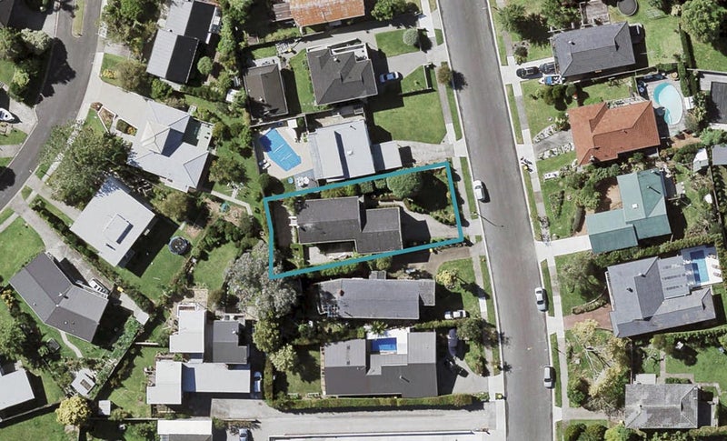 7 Janet Street, Sunnyhills, Auckland - Carousel 1
