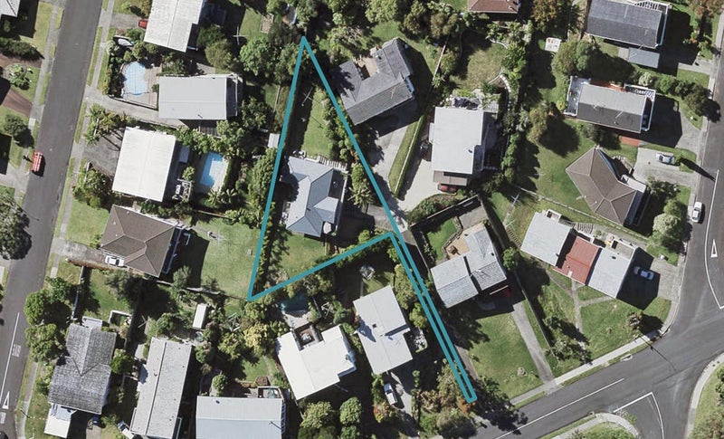 39 Richards Avenue, Forrest Hill, Auckland - Carousel 1