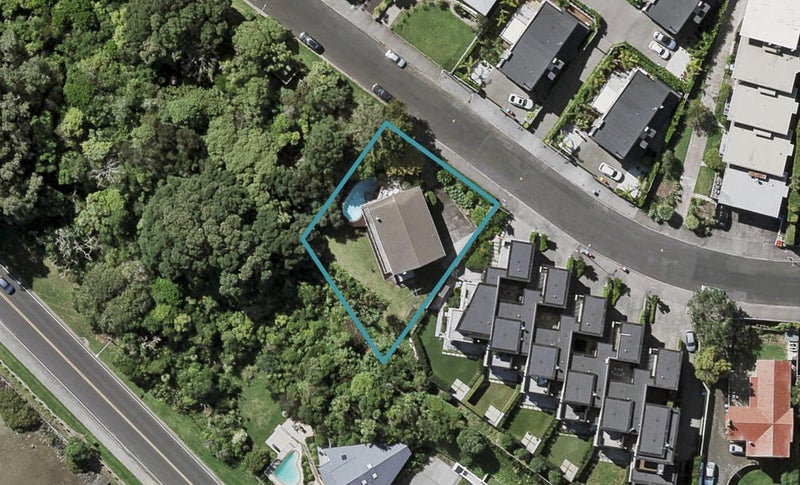 135 Paritai Drive, Orakei, Auckland - Carousel 1