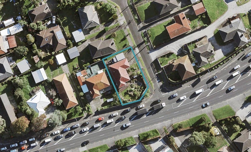 2 Cordelia Place, New Windsor, Auckland - Carousel 1