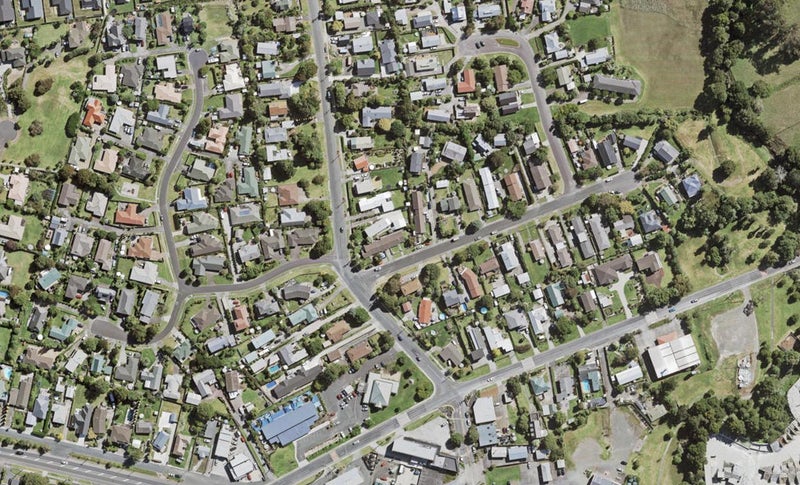 2B Pinotage Place, Huapai, Kumeu - Carousel 1