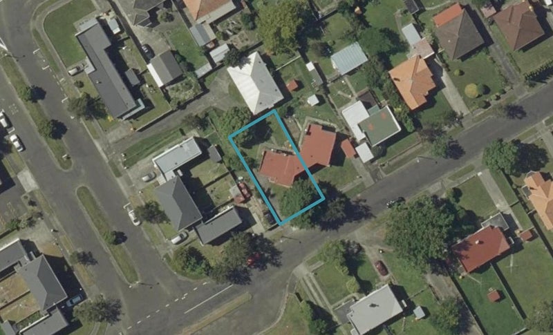 111 Savage Crescent, West End, Palmerston North - Carousel 1