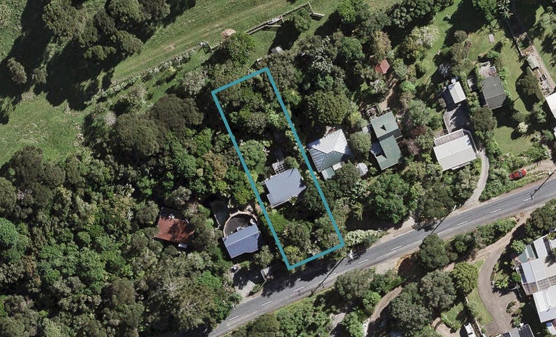 28 Junction Road, Oneroa, Waiheke Island - Carousel 1