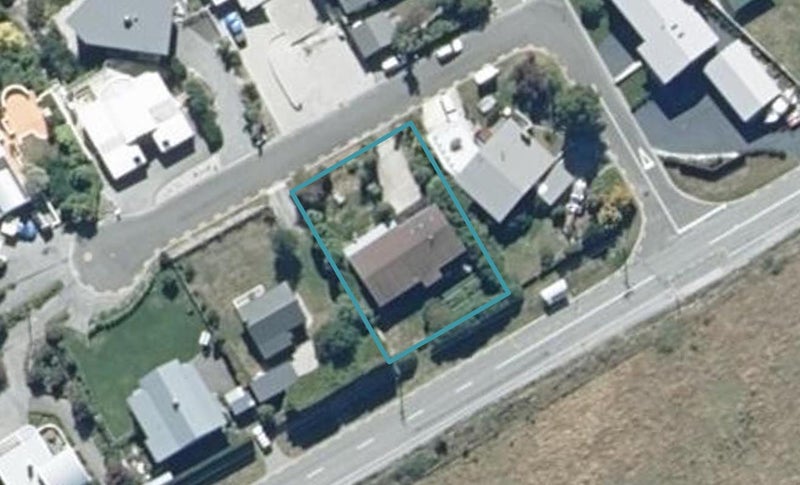 8 Mincher Road, Kelvin Heights, Queenstown - Carousel 1
