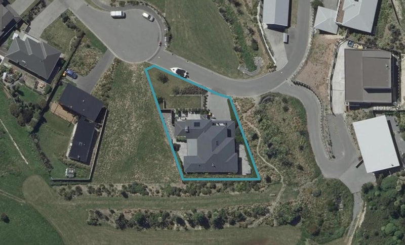 12 Hadleigh Lane, Westmorland, Christchurch - Carousel 1