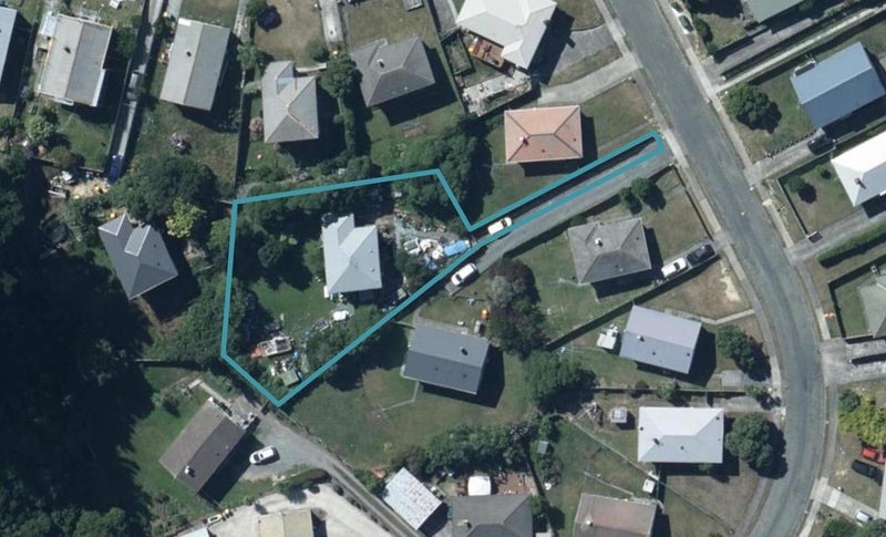6 Passive Grove, Ascot Park, Porirua - Carousel 1
