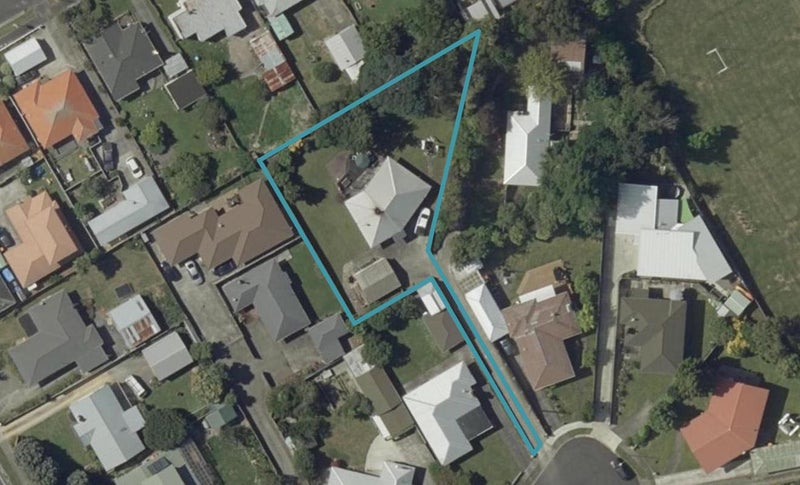 8 Duna Place, Takaro, Palmerston North - Carousel 1