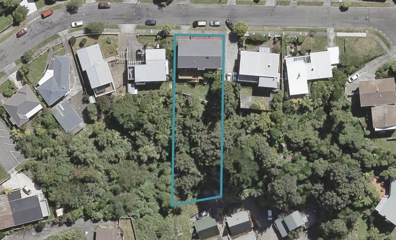 10 Magnolia Grove, Maungaraki, Lower Hutt - Carousel 1