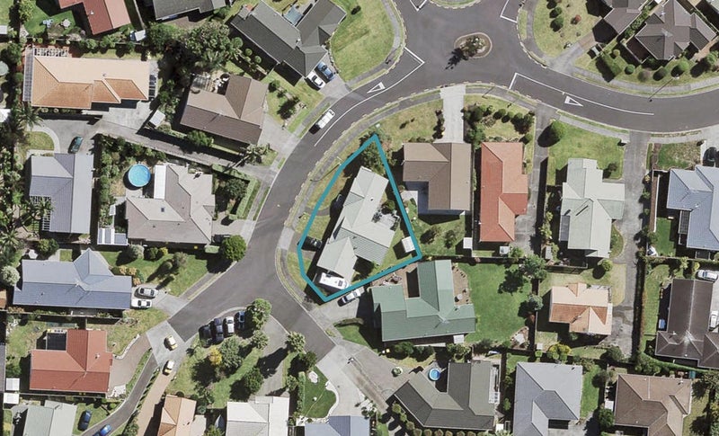 22 Maurice Borich Place, Henderson, Auckland - Carousel 1