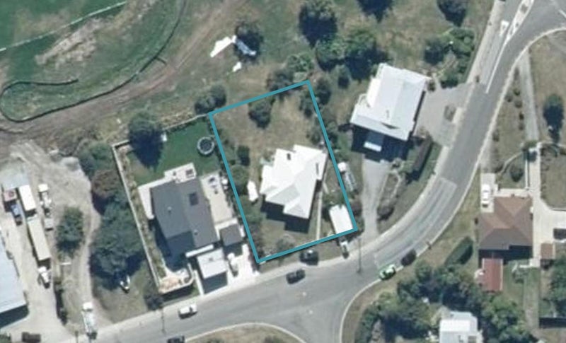 5 Boyes Crescent, Frankton, Queenstown - Carousel 1