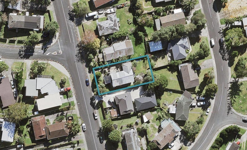 27 Bayview Road, Bayview, Auckland - Carousel 1