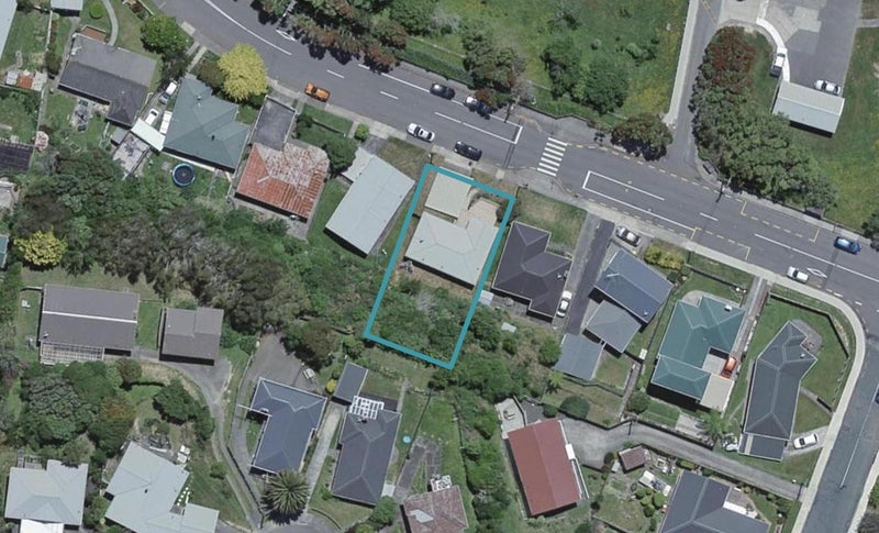 56 Beazley Avenue, Paparangi, Wellington - Carousel 1