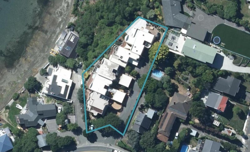 4/65 PAREMATA RD, PAREMATA, PORIRUA - Carousel 1