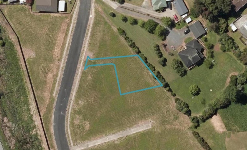21 Pearce Drive, Te Kamo, Whangārei - Carousel 1