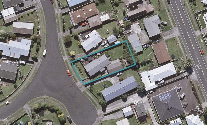 13 Sole Avenue, Bell Block, New Plymouth - Carousel 1