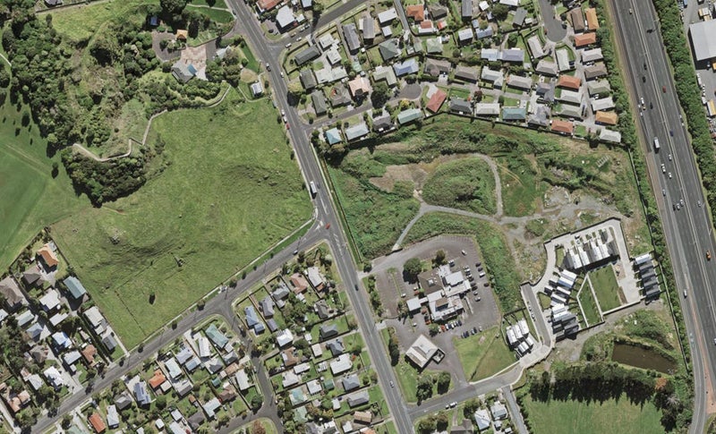 1 Huri Street, Mangere Bridge, Auckland - Carousel 1