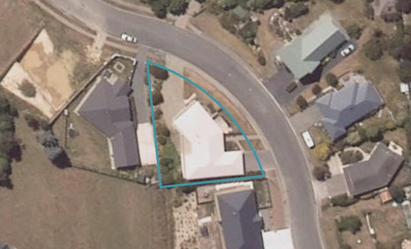 15 Grove Avenue, Weston, Oamaru - Carousel 1