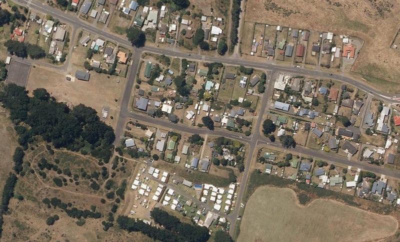 5 Alan Lindsay Avenue, Waitārere Beach, Levin - Carousel 1