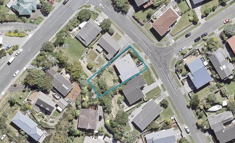 9 Protea Street, Maungaraki, Lower Hutt - Carousel 1